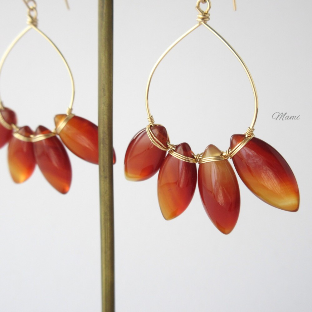 14KGF レッドアゲートのドロップラインピアス