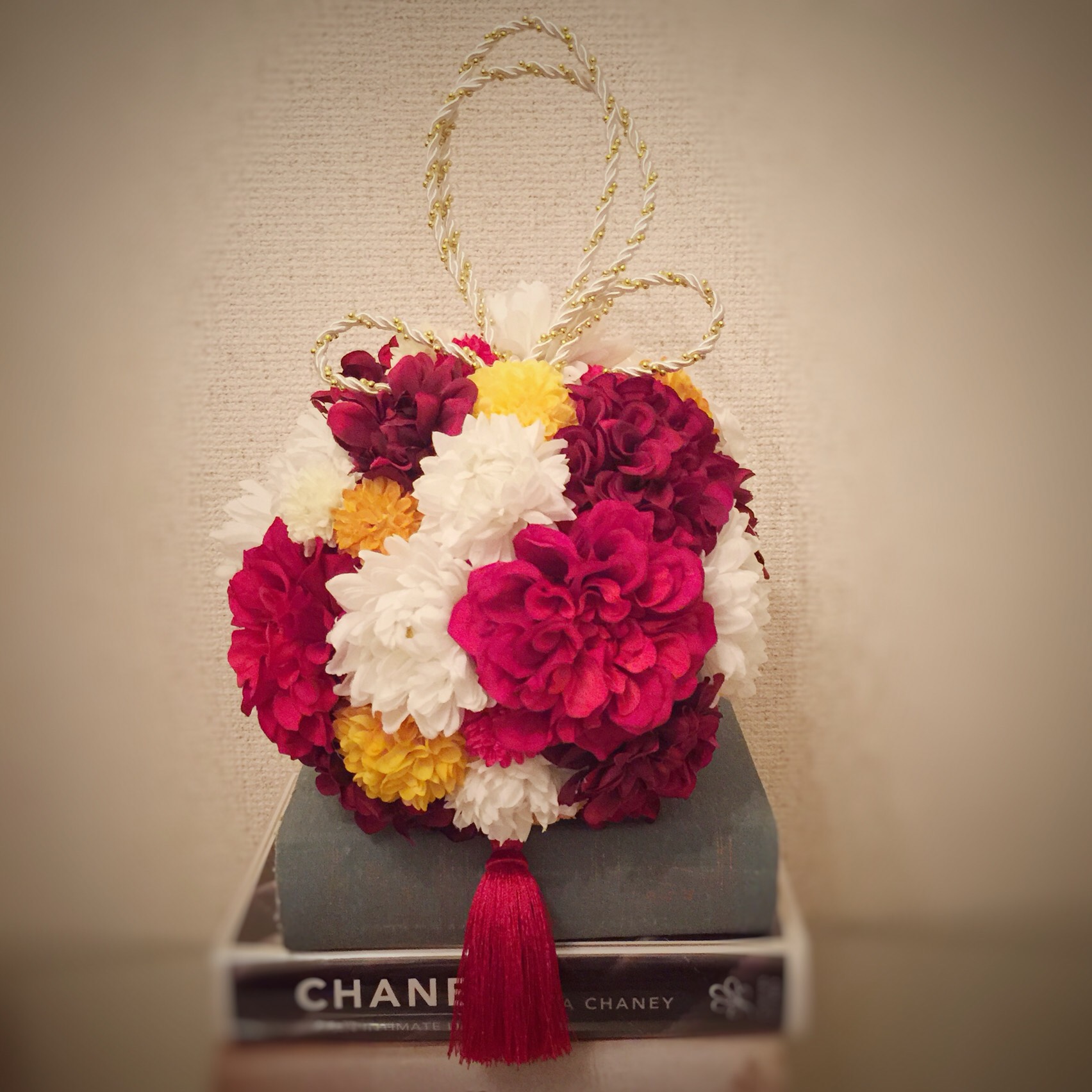 [Lサイズ/オリジナルオーダー]お好きなカラーやお花で対応！造花のボールブーケ -№W9