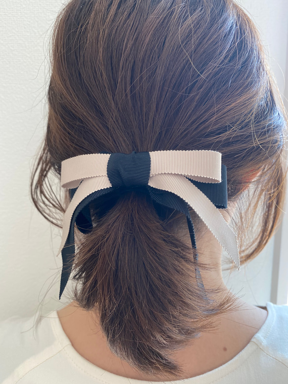 郊遊雙色絲帶⋈﻿小馬掛鉤（黑） 第3張的照片