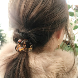 【精選】亮面玳瑁髮圈 第7張的照片