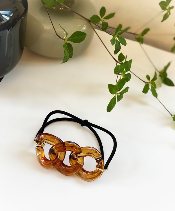 【精選】亮面玳瑁髮圈 第2張的照片