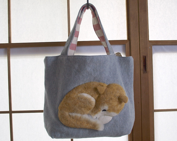 寝てる柴Bag【３号】 1枚目の画像