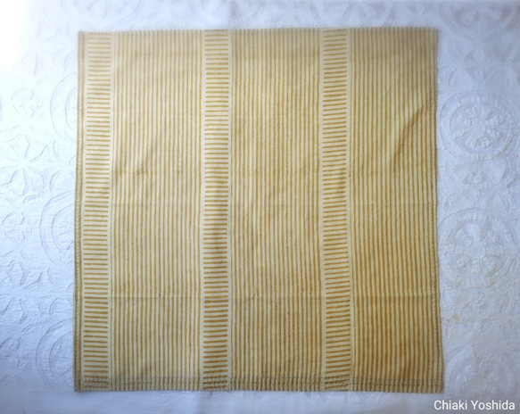 インド綿バンダナ（ブロックプリント）黄色 ベージュ<草木染め・ストライプ > 2枚目の画像