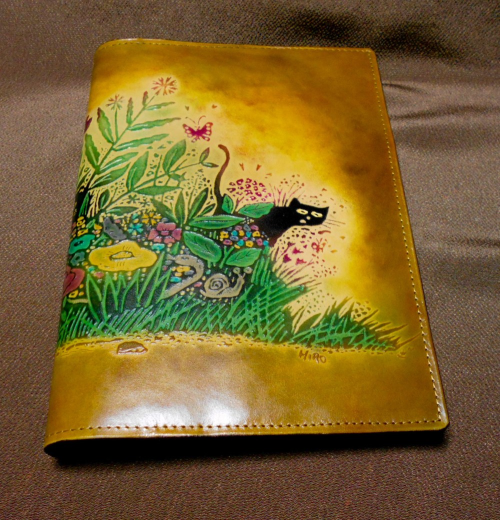 猫のデザイン　バッグ　財布等　レザークラフト  BookjacketA5用catwalk oikawa