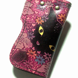 猫のデザイン　バッグ　財布等　レザークラフト  キーケース　花畑猫 catwalk oikawa 2枚目の画像
