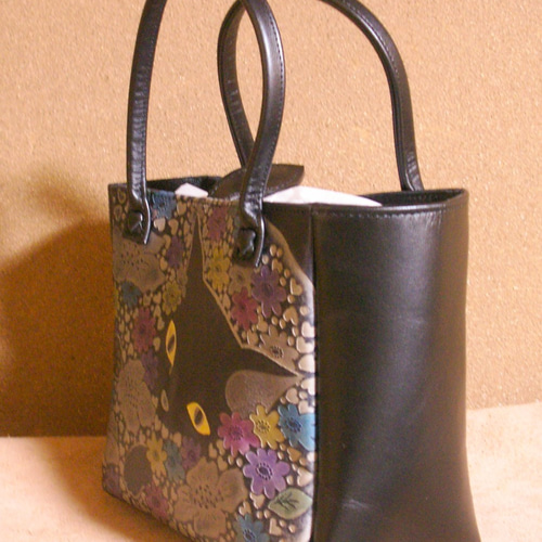 猫のデザイン、バッグ.財布.小物等。アートレザークラフト miniトート