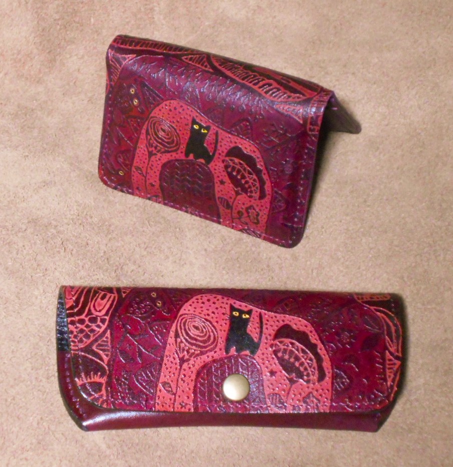 猫のデザイン　レザークラフト　名刺入れ+眼鏡ケース￥15400　手染めヌメ皮革