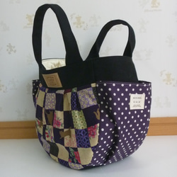 ７３２．azuki様オーダー分　和モダン　猫&市松柄のころぽてバッグ　紫　再販 2枚目の画像