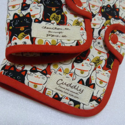 １５．可愛い招き猫柄の通帳ケース＆カードケース　赤　再販４ 5枚目の画像
