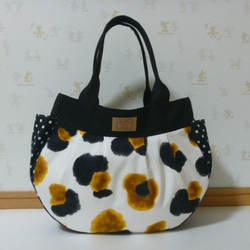 268．三毛猫柄A トートバッグ ミケ柄 ミケにゃん 再販18 トート