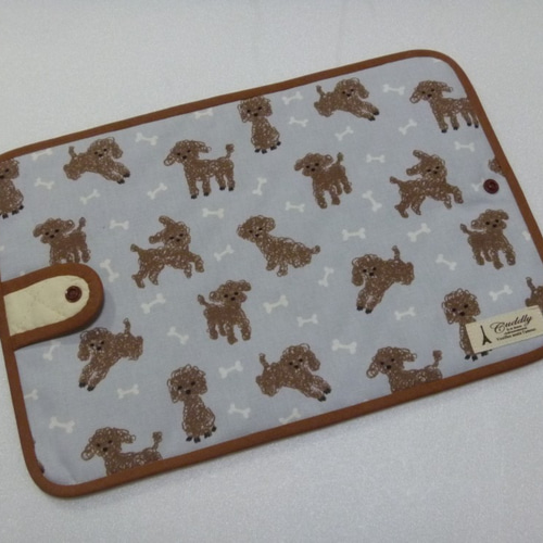 407．トイプードル柄の母子手帳ケースS 通帳ケース 再販10 その他