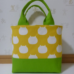 ５２２．ねこたま柄のランチバッグ　お散歩バッグ　トートバッグ　ビタミンカラー　黄色×黄緑　再販２ 3枚目の画像