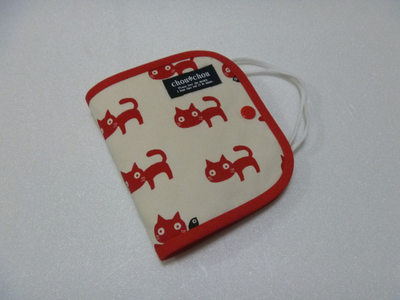 ６５４．ミヌン猫柄　仮置き マスクケース　標準サイズ　白×赤　再販８ 4枚目の画像