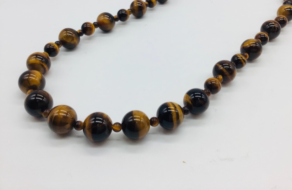 天然石　虎目石(タイガーアイ)のロングネックレス