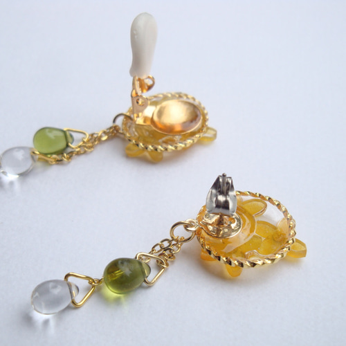 ♡ハンドメイド♡ビジューピアスイヤリング№670金木犀 金木犀のチェーンピアス(イヤリング) ピアス（スタッド・一粒