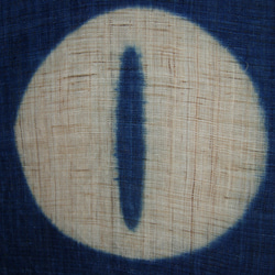 藍板締め染　「朝から元気ネコ」 2枚目の画像
