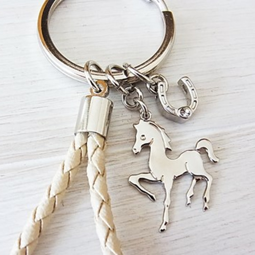 4色から選べる＊馬キーホルダー＊馬蹄チャーム付き＊干支 午年（2026年