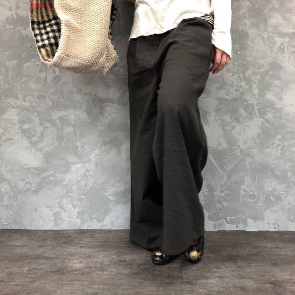 ■限時20折優惠■「棕灰色，優雅氣質。亞麻寬褲」 鬆緊腰身 寬鬆夏季亞麻 夏季 第9張的照片
