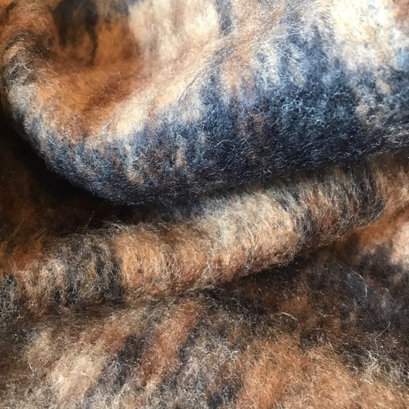 ▪️10天內出貨 ▪️ [9月9日補貨] “羊毛毛絨泰迪熊披風” 披風外套 羊毛斗篷 第8張的照片