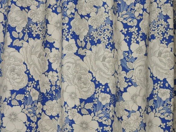 リバティ スッキリ二段ギャザースカート　＜Amelie's Rose＆Garden＞ブルー系 5枚目の画像