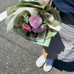 ＊ご希望の色合いで作る＊造花の韓国風花束トスブーケ(大) 7枚目の画像