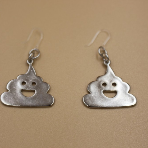 うんこのピアス ピアス（その他） 雲智文子 通販｜Creema(クリーマ  