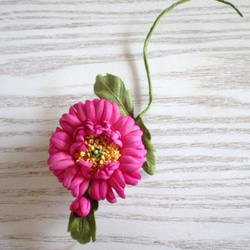 雛菊と蔦小花のコサージュ 5枚目の画像