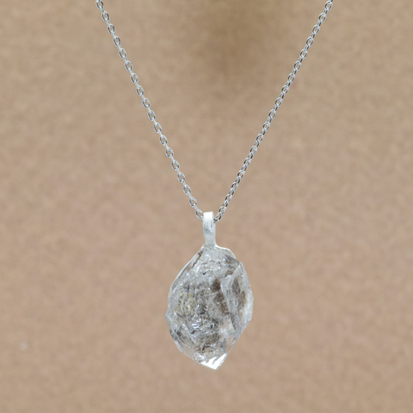 ヒマラヤ水晶の原石水晶ネックレスdc345 1枚目の画像