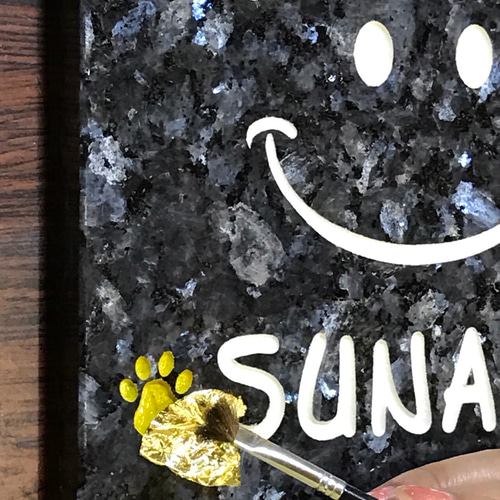 表札☆ニコちゃん☆ブルーパール御影石 表札☆ニコちゃん☆ブルーパール御影石 表札 天然石 黒ミカゲ石