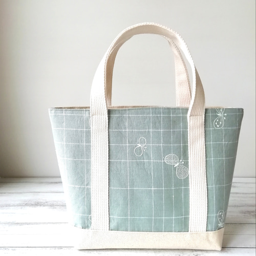 SALE☆ミナペルホネン,choucho 刺繍リネンのトートバッグ/ライト 