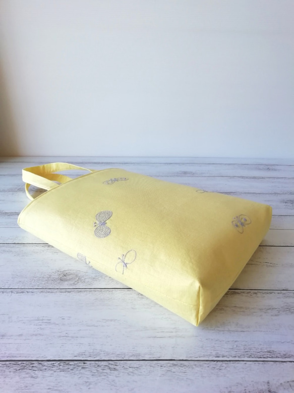 SALE★ミナペルホネンchoucho刺繍生地リネンのシンプルミニバッグ/yellow 3枚目の画像
