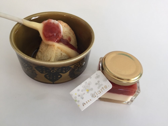 菖蒲産いちごとミルクの二層ジャム 2枚目の画像