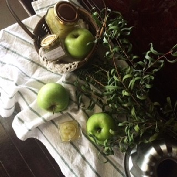 菖蒲産青リンゴとカルヴァドスのジャム 1枚目の画像