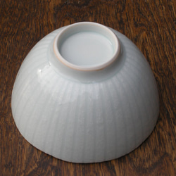 シンプルなご飯茶碗（青白磁）・小サイズ 3枚目の画像