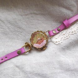ピンクのカナヘビ（腕時計） 3枚目の画像