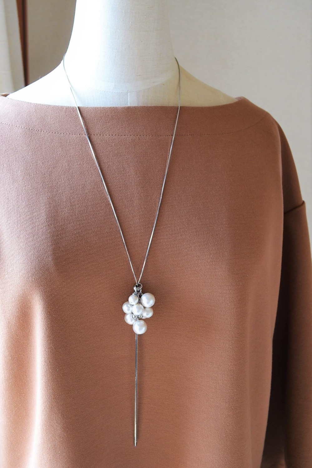 コットンパールのY字ネックレス