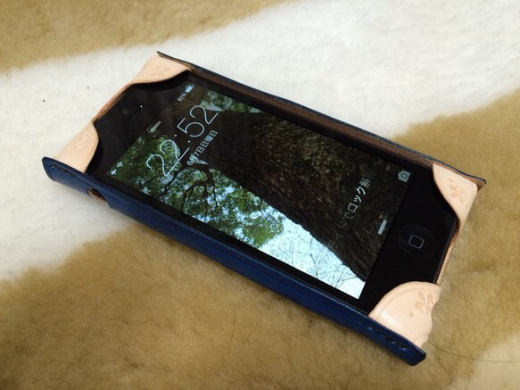 iPhoneケース2015モデル シンプル焦茶 3枚目の画像