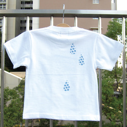 ＜在庫カラー・サイズのみの販売 半額割引3000円→1500円 在庫確認＞umbrella- 傘 -キッズ半袖Tシャツ 2枚目の画像