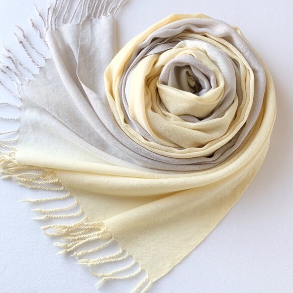 贅沢なウール＊浅黄色×利休白茶色＊ストール