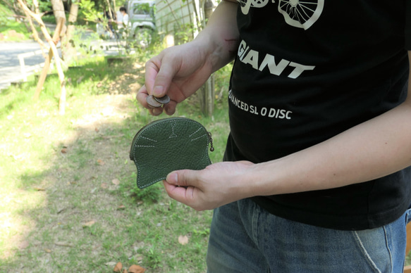 猫モチーフの本革コイン＆カードケース / tama -green- 3枚目の画像