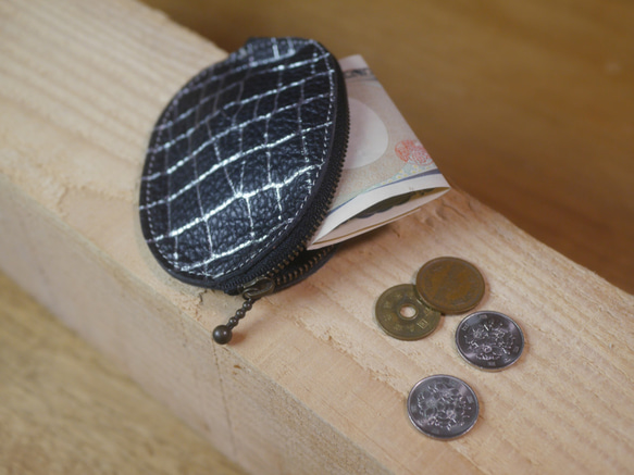 ポケットへの収まり感を考えたコインケース / Hinode -amikuro- 3枚目の画像