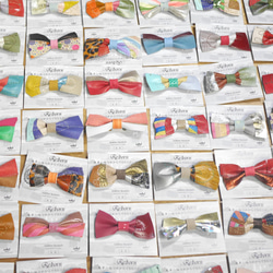 【送料無料】本革の端切れからできたリボンブローチ / Re:born (ランダム３個１セット-カラフル系/ポップ系-) 2枚目の画像