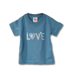 【キッズ用】親子お揃い半袖Tシャツ「All You Need Is Love」リンクコーデ 1枚目の画像