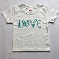 【キッズ用】親子お揃い半袖Tシャツ「All You Need Is Love」リンクコーデ 2枚目の画像