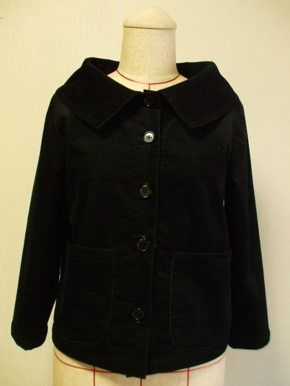 ベッチン素材 大きなショールカラーのジャケット(裏地無し)８～９分丈袖　着丈短め　Ｍ～Ｌサイズ　黒 1枚目の画像