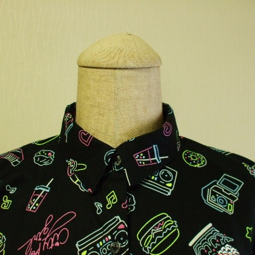 80'S風ネオンサイン柄 オーバーサイズシャツワンピース M～LL