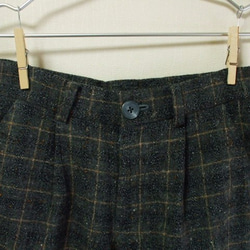 ウール混 裾ダブル折りひざ丈パンツ Ｍサイズ グレー地×チェック柄 2枚目の画像