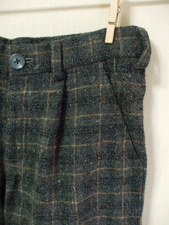 ウール混 裾ダブル折りひざ丈パンツ Ｍサイズ グレー地×チェック柄 4枚目の画像