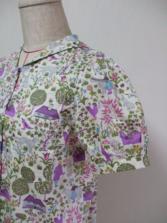 リバティタナローンVOYSEY セーラー衿 半袖丈パフスリーブブラウス 綿１００％ Mサイズ 3枚目の画像