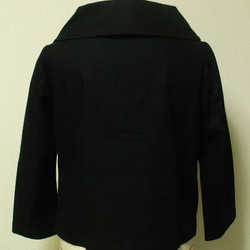 綿素材　大きな衿のジャケット　Ｍ～Ｌサイズ　黒 5枚目の画像